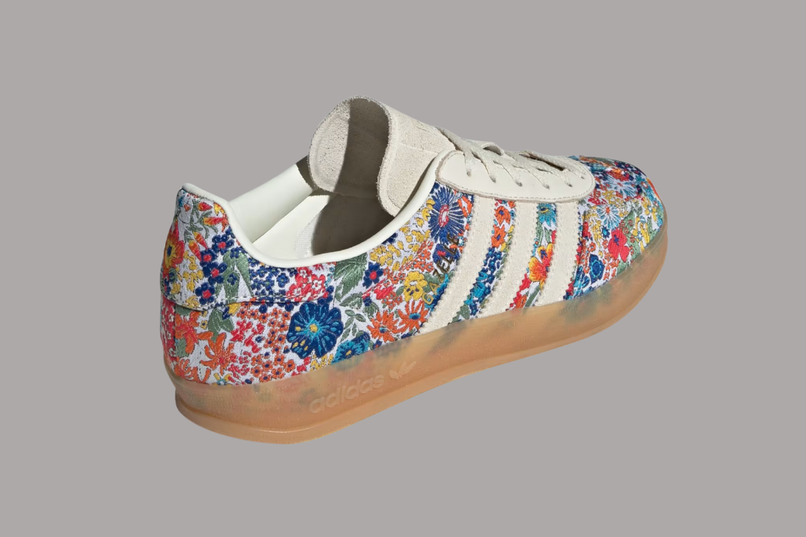 London Off-White Gold Sneakers