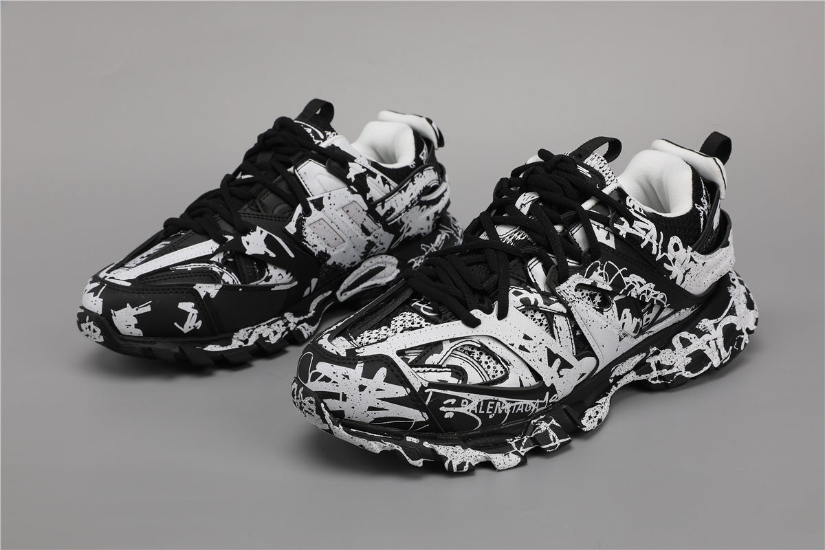 BLCG 2030-34 Black & White Graffiti